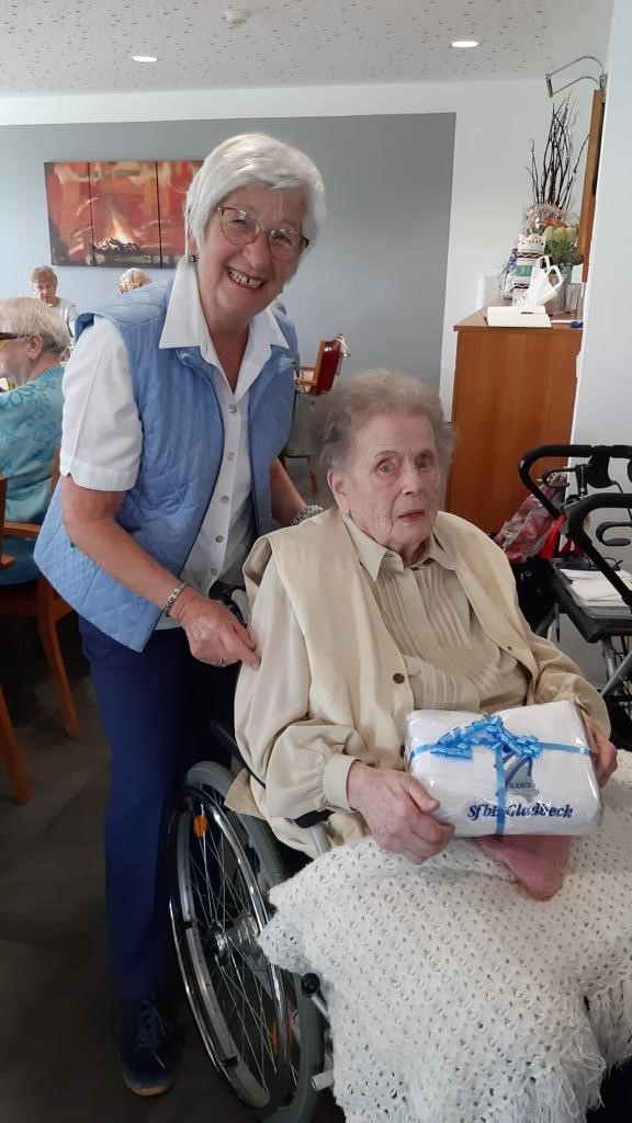 Vereinsfamilie gratuliert Irmgard Strätner zum 100. Geburtstag